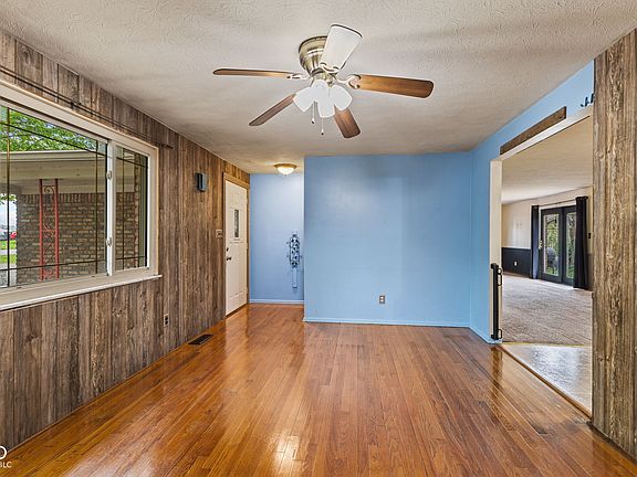 5th image of 10042 N David Ln