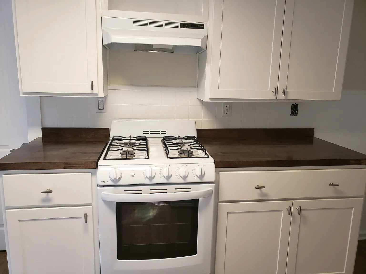 1 bed, 700 sqft, $1,400 — Photo 2