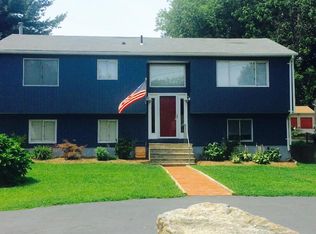 11 Salem Trl, Narragansett, RI 02882