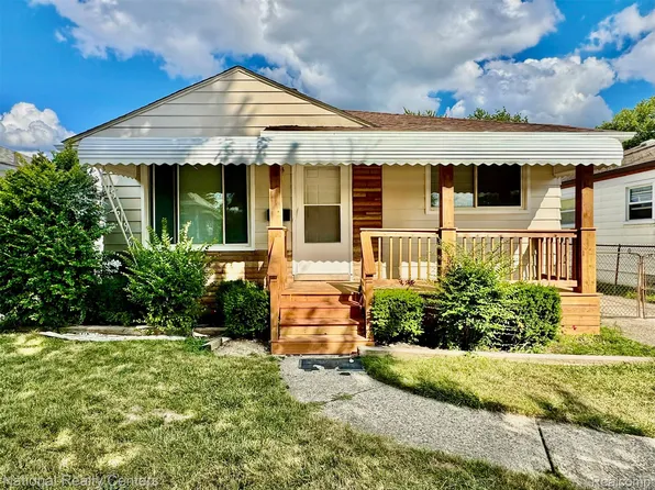 24884 Hayes Ave, Eastpointe, MI 48021
