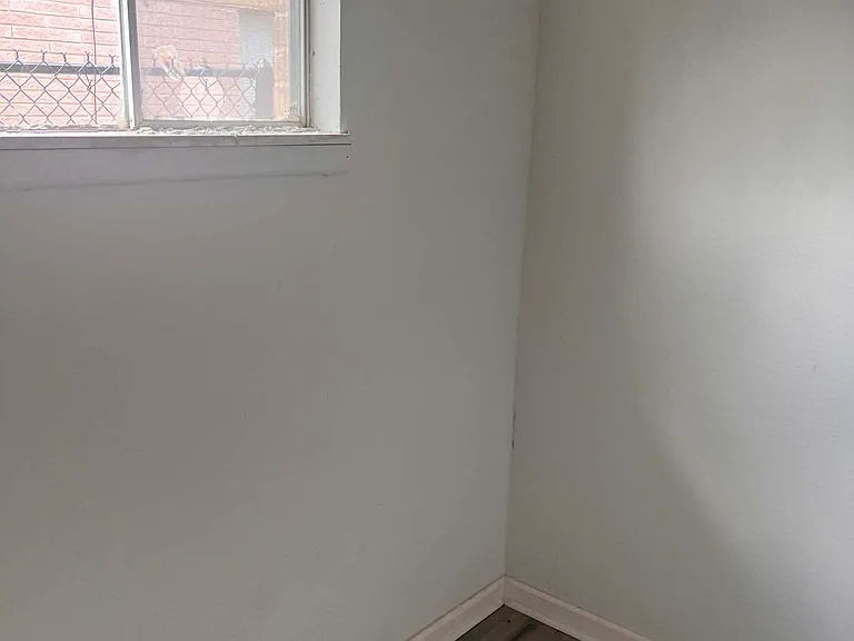 2407 E Washington Ave — Photo 6