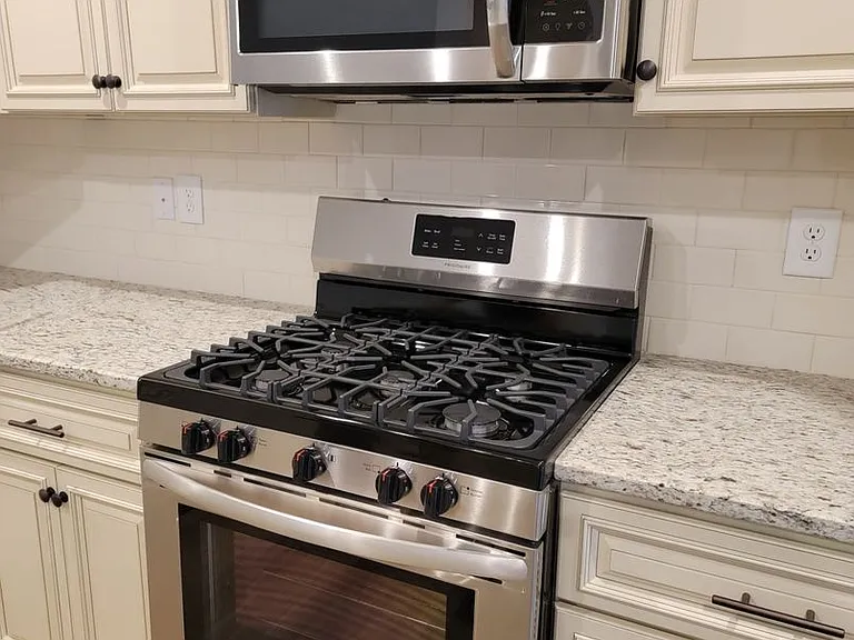 275 Southridge Dr — Photo 13