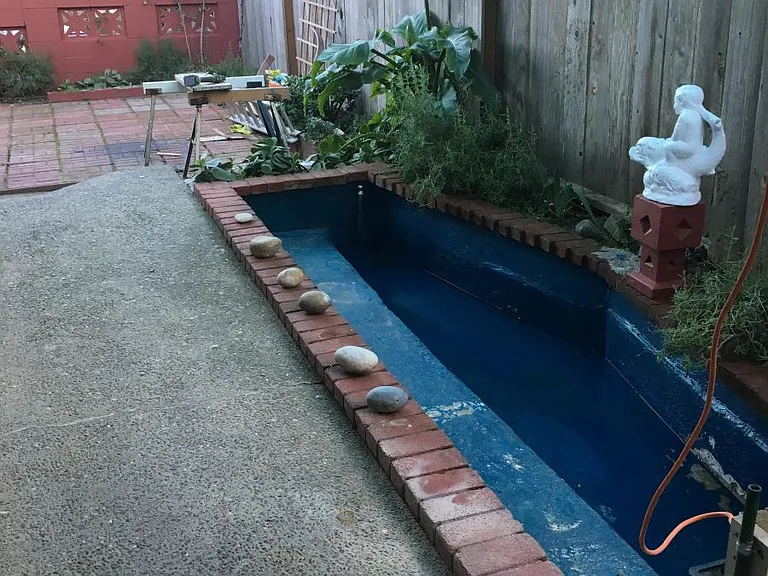 Pond/ front entry