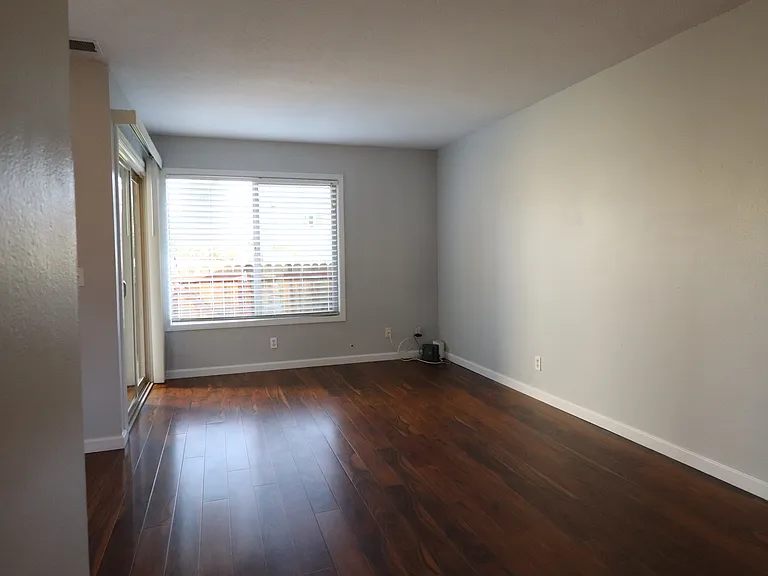 527 E Rice Ranch Rd — Photo 11