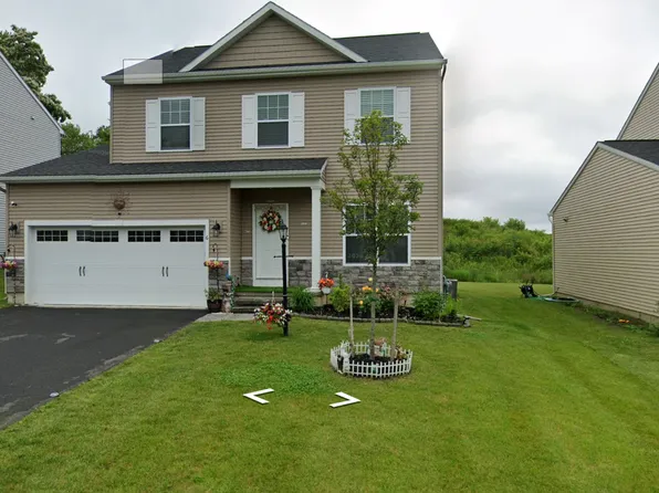 6 Harbor Ln, Cohoes, NY 12047