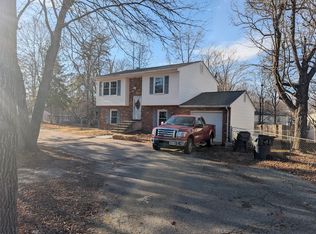 11200 Old Leavells Rd, Fredericksburg, VA 22407