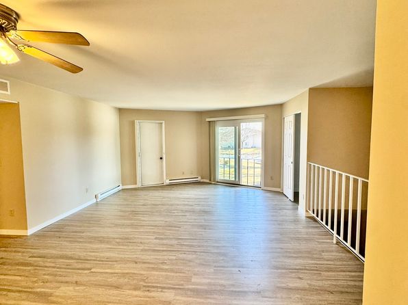 W169N11404 Biscayne Dr