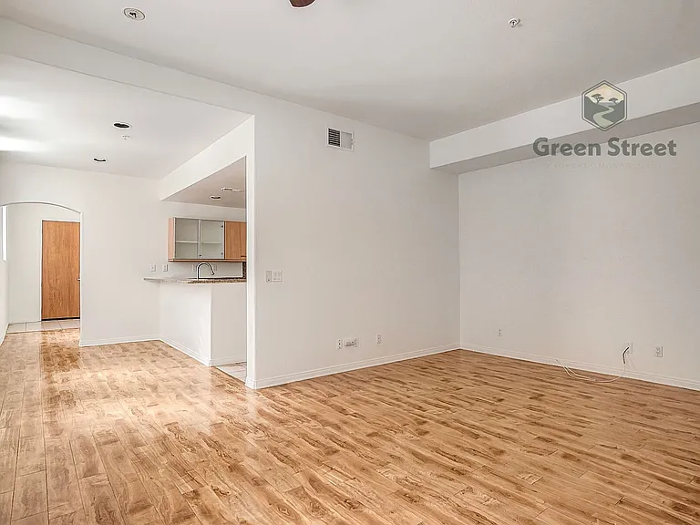 4057 1st Ave #109 — Photo 7