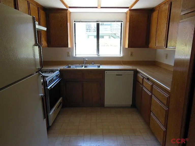 1055220_2