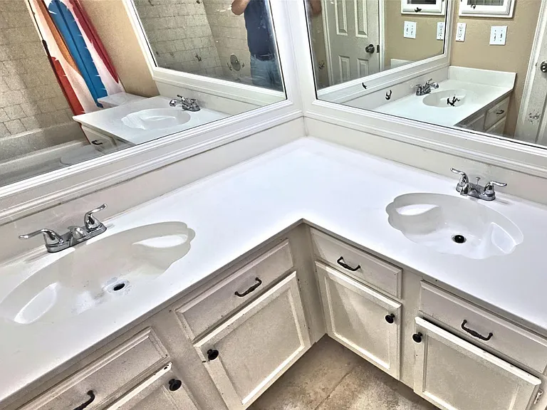 7403 Gateridge Dr — Photo 23
