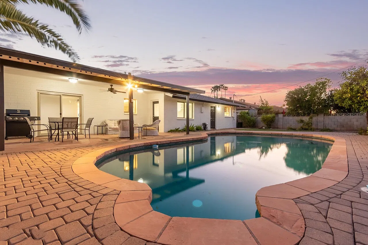 5 bed, 2005 sqft, $5,500 — Photo 4