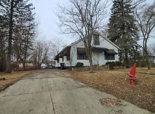 2122 Honore Ave, North Chicago, IL 60064