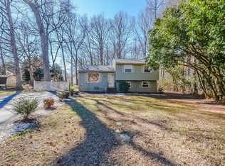 8315 Tamora Dr, Charlotte, NC 28227