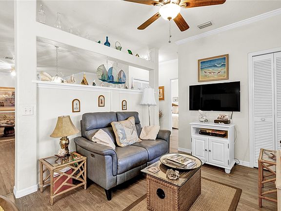 5th image of 671 S Centre Ct SW APT 101