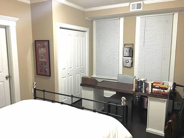 2 bed, 900 sqft, $1,695 — Photo 3