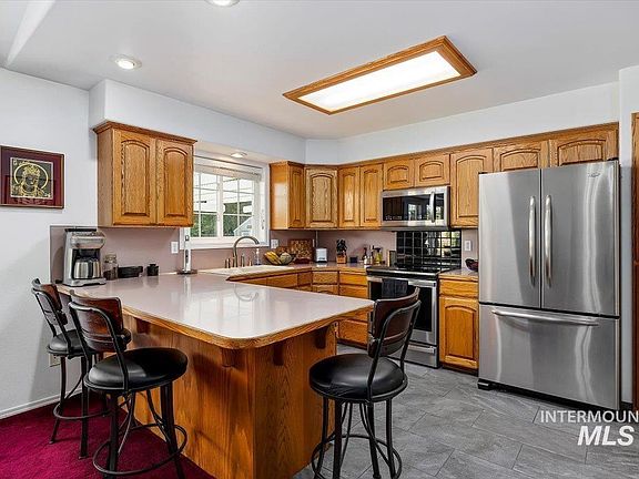 5th image of 2508 Eastgate Dr