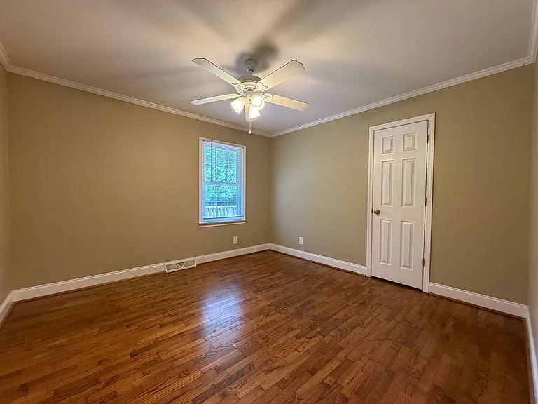 113 Hawthorne St SE — Photo 11