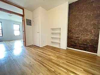 Rented by Best Apartments North Inc
