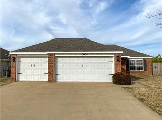 3404 SW Elm Manor Ave, Bentonville, AR 72712
