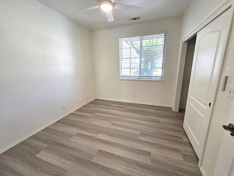 1417 E Laura Ct — Photo 7