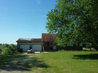 W6927 Quinney Rd, Elkhorn, WI 53121
