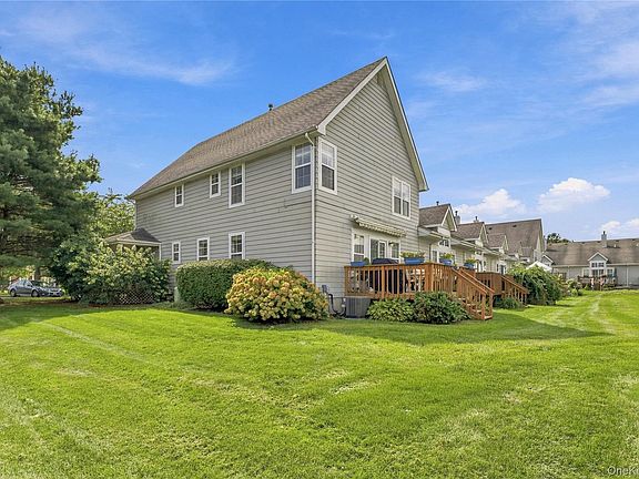 2nd image of 77 Sunburst Terrace