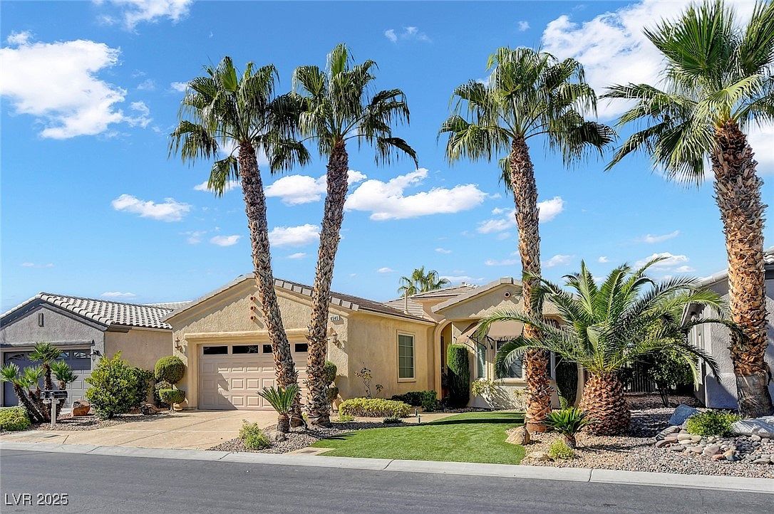 4545 Regalo Bello St
