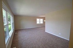 4th image of 3639 N Newcastle Ave