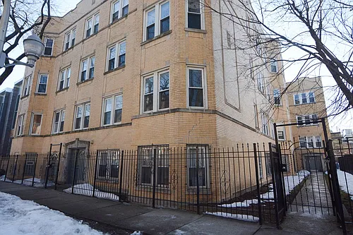 1933 W Crystal St #2A Photo 1