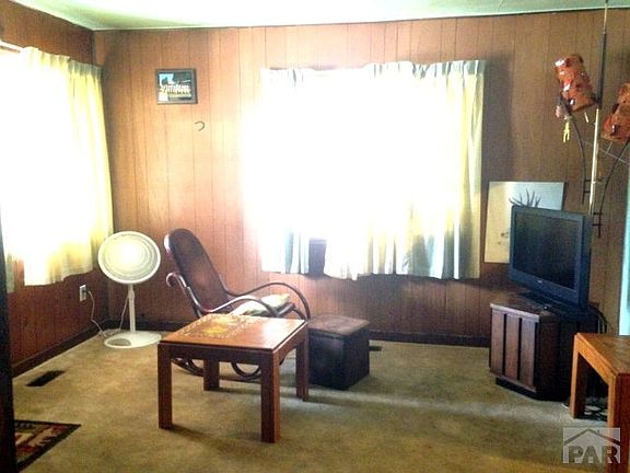 2nd image of 813 Roitz Ave