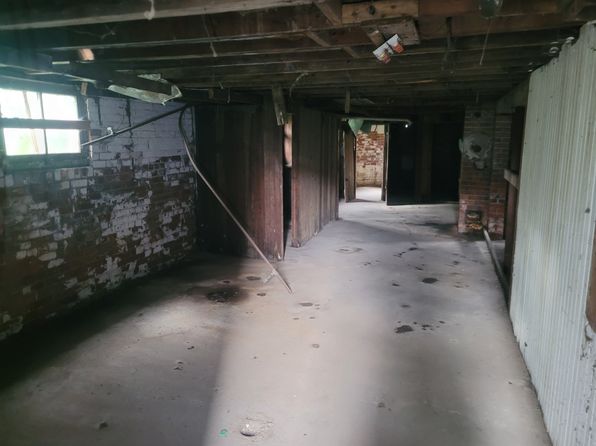 detroit-michigan-88398033 picture