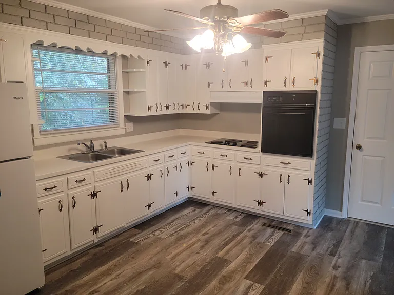 206 Forest Dr — Photo 13