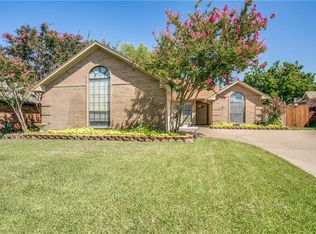 6629 Summer Hill Ln, Watauga, TX 76148
