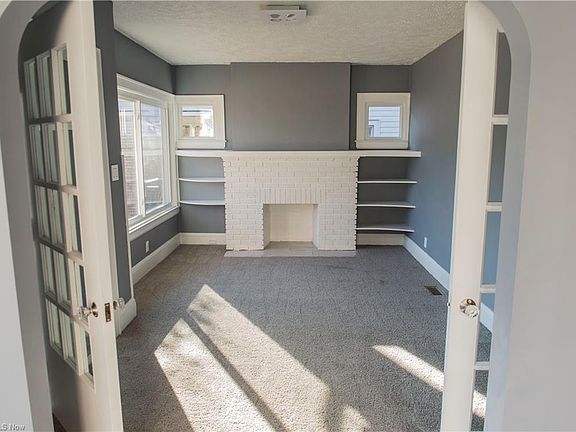 5th image of 10203 Parkview Ave