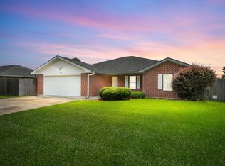 123 Mayhaw St, Deridder, LA 70634