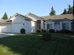 2062 Decatur Ave, Clovis, CA 93611