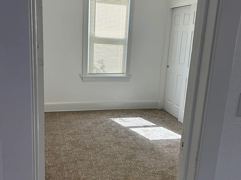 1241 Bluff Ave — Photo 5