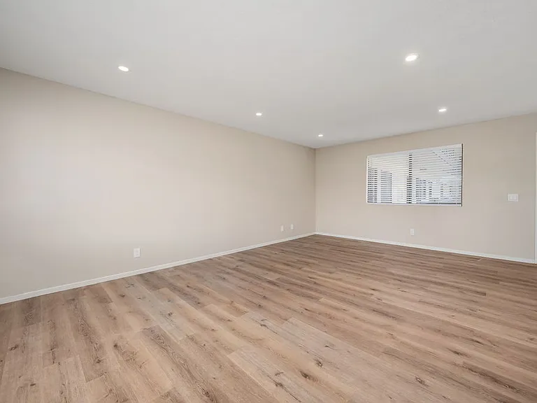 241 Ocean View Ave — Photo 6
