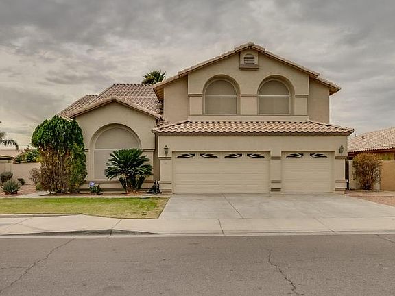 2nd image of 12425 W Encanto Blvd