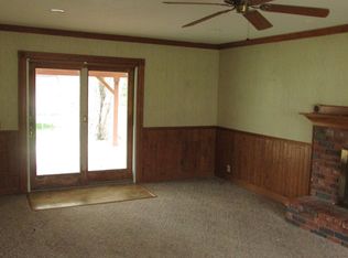 10051 Stevenson Dr, Temperance, MI 48182