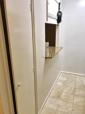 Rented by Voro, LLC | media 34