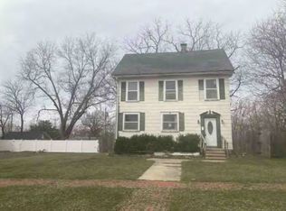 208 S Wood St, Caney, KS 67333