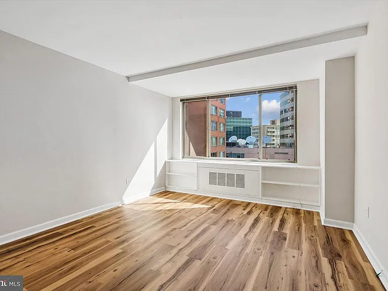 1121 Arlington Blvd #609 — Photo 7