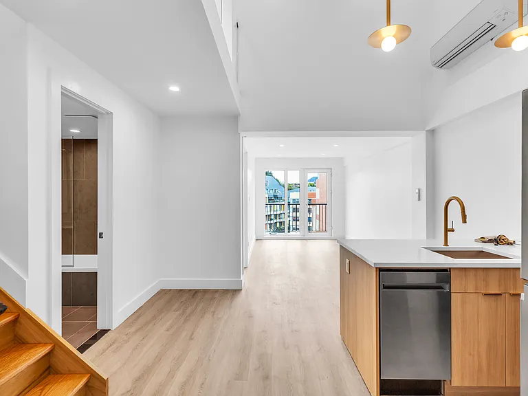 78 Beaver St #4B — Photo 14
