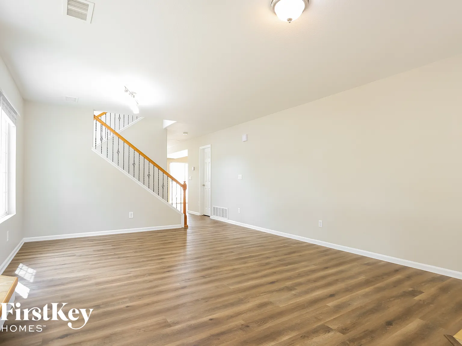 3 bed, 2.5 bath, 2154 sqft, $2,880 — Photo 3