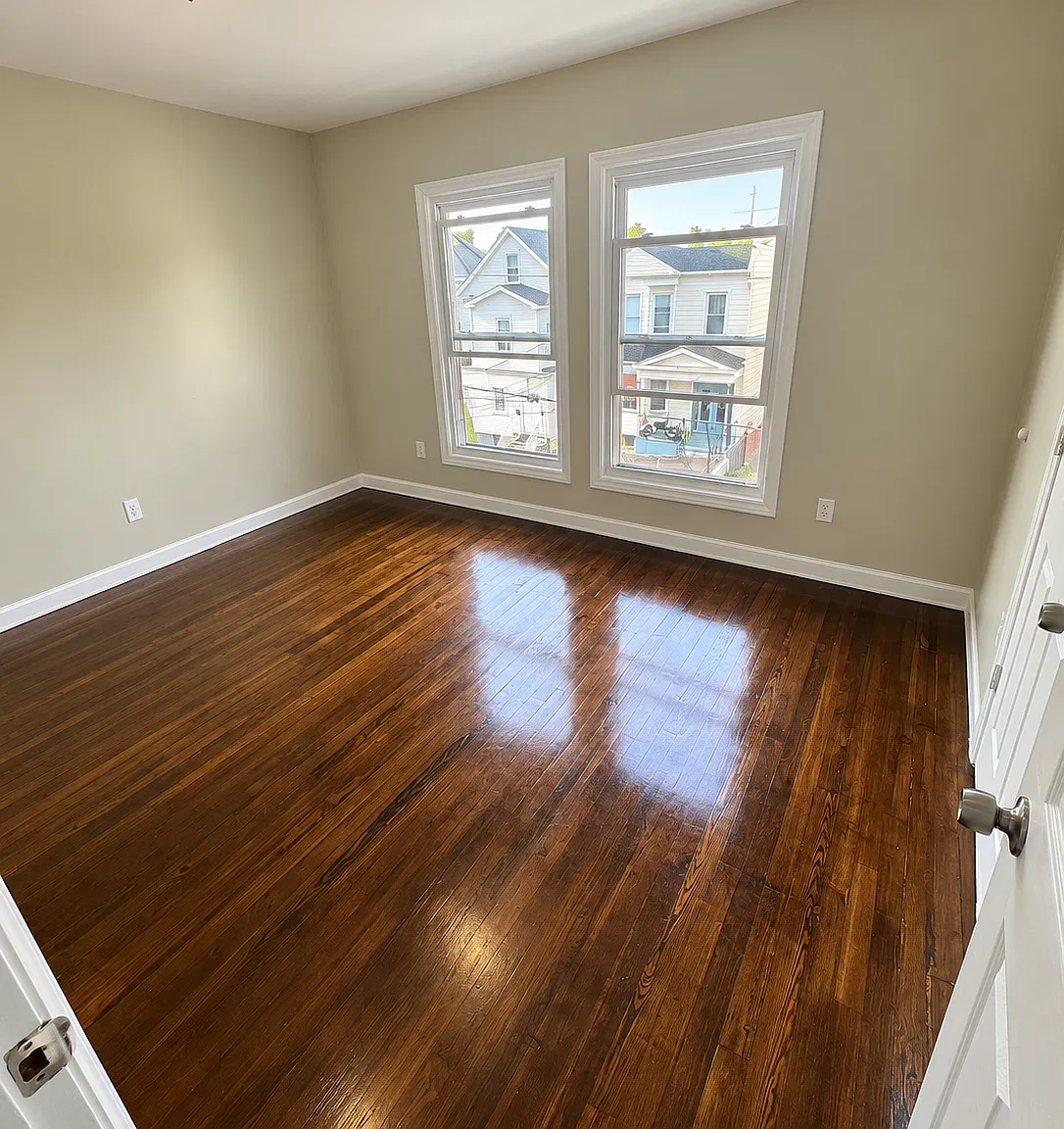 Studio, 600 sqft, $1,295 — Photo 3