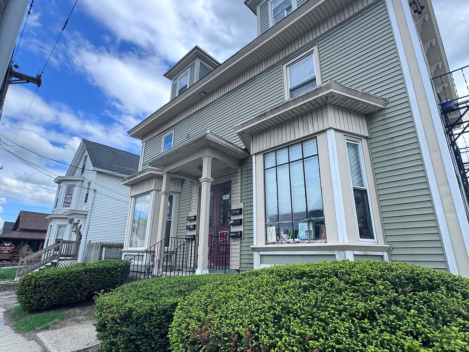 40 Amherst St — Photo 1