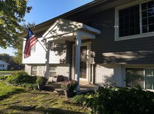 1923 Marinette Dr, Springfield, OH 45503