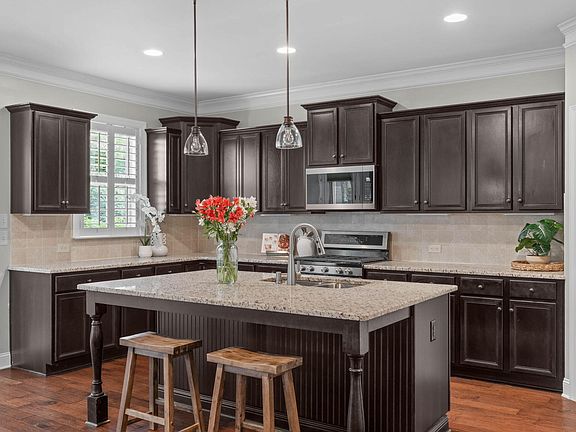 4th image of 4200 Alpine Clover Dr