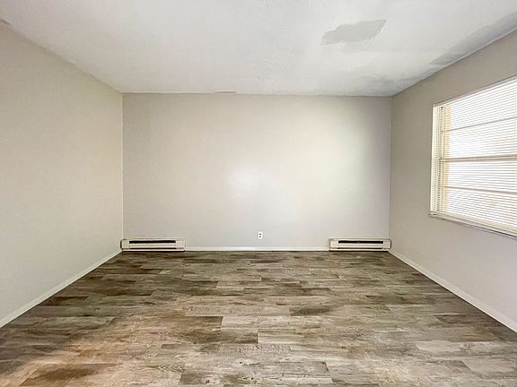 5th image of 2310 N Oakwood Ave APT 2